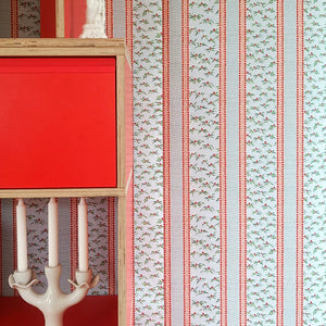 Hélène Red Wallpaper